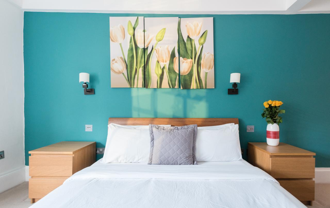 Second Nest Regents Park Apartment