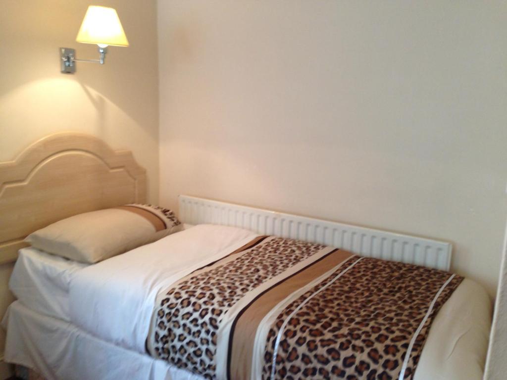 Acton Town 2*