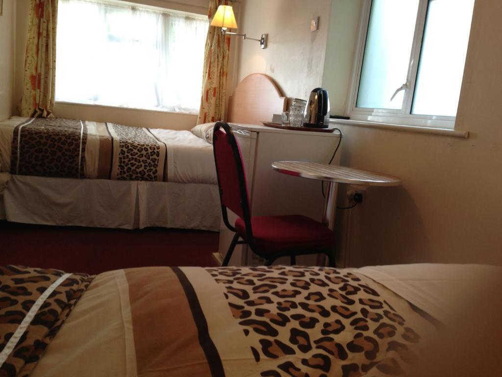 Hotel Acton Town London