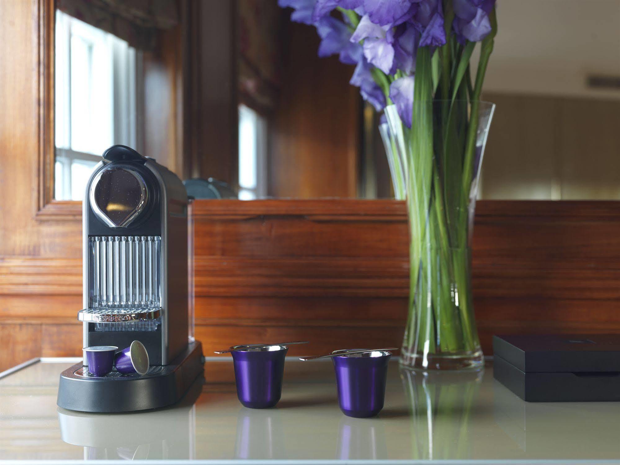 Radisson Blu Hotel, Canary Wharf East 4*