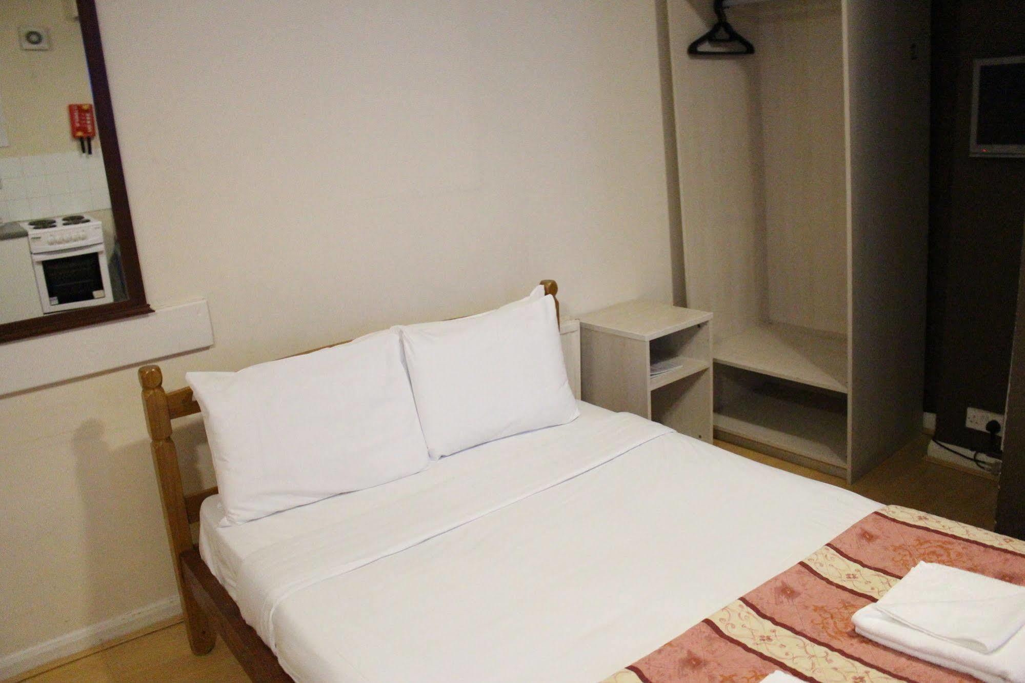Belgrave House Guest house *