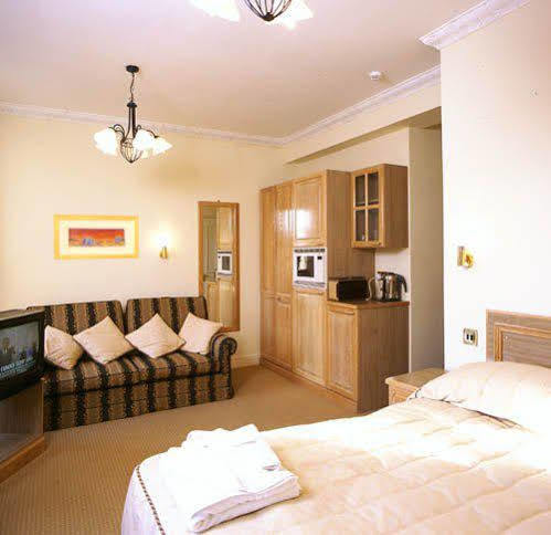 The Gresham Hotel 3*