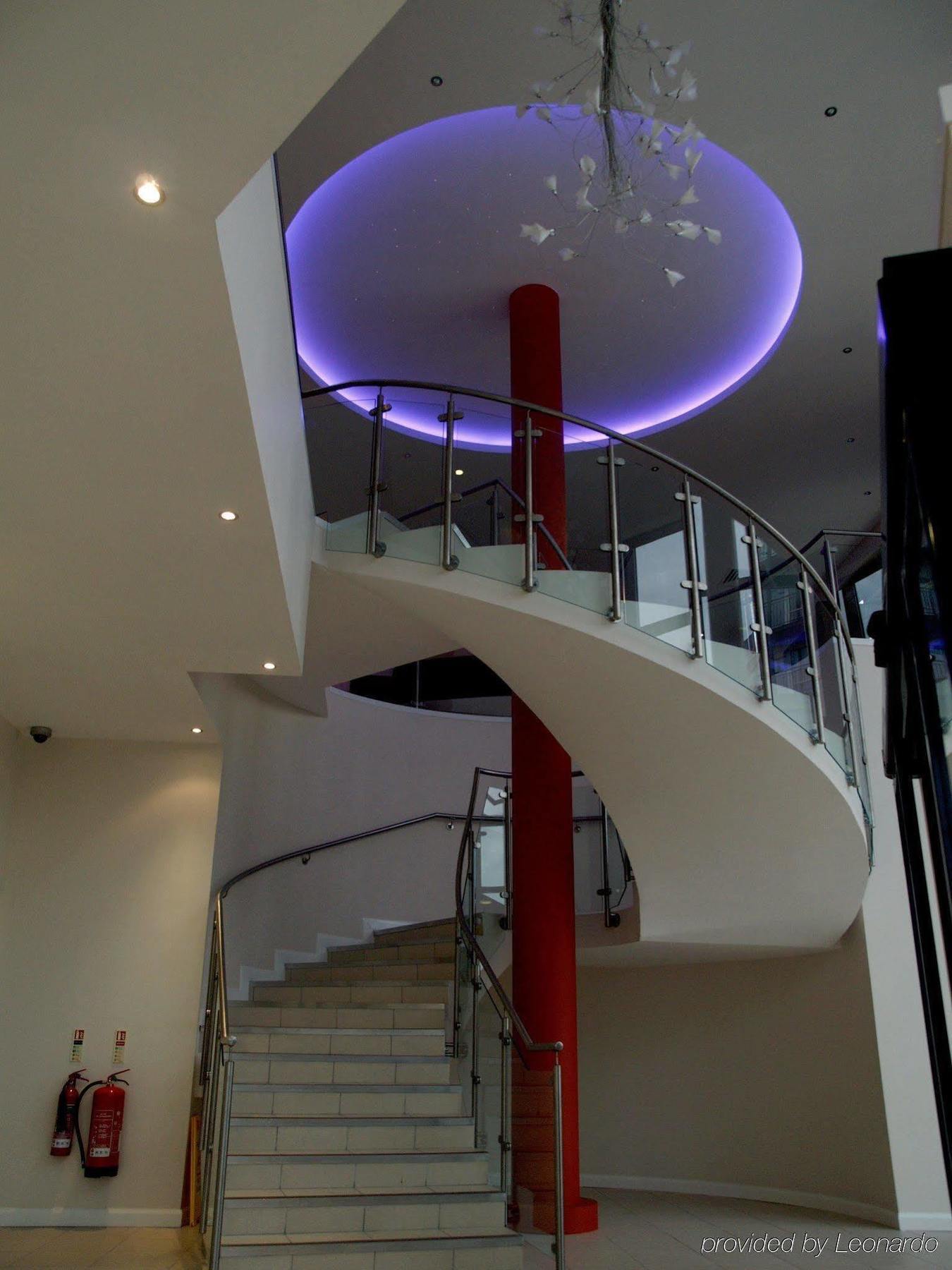 Hotel Express - Newbury Park, An Ihg Londres