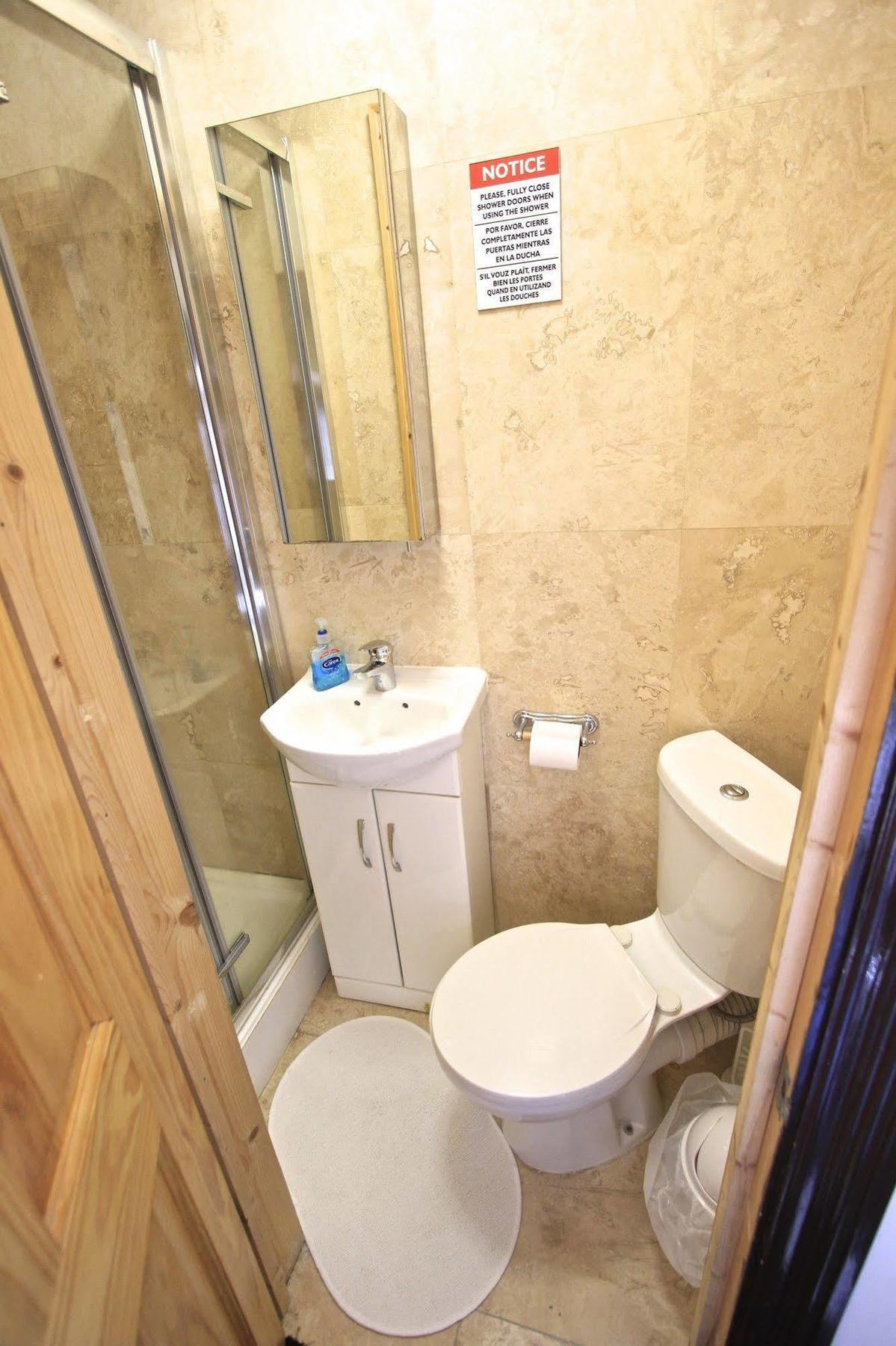 Herberg Beaconsfield 2*