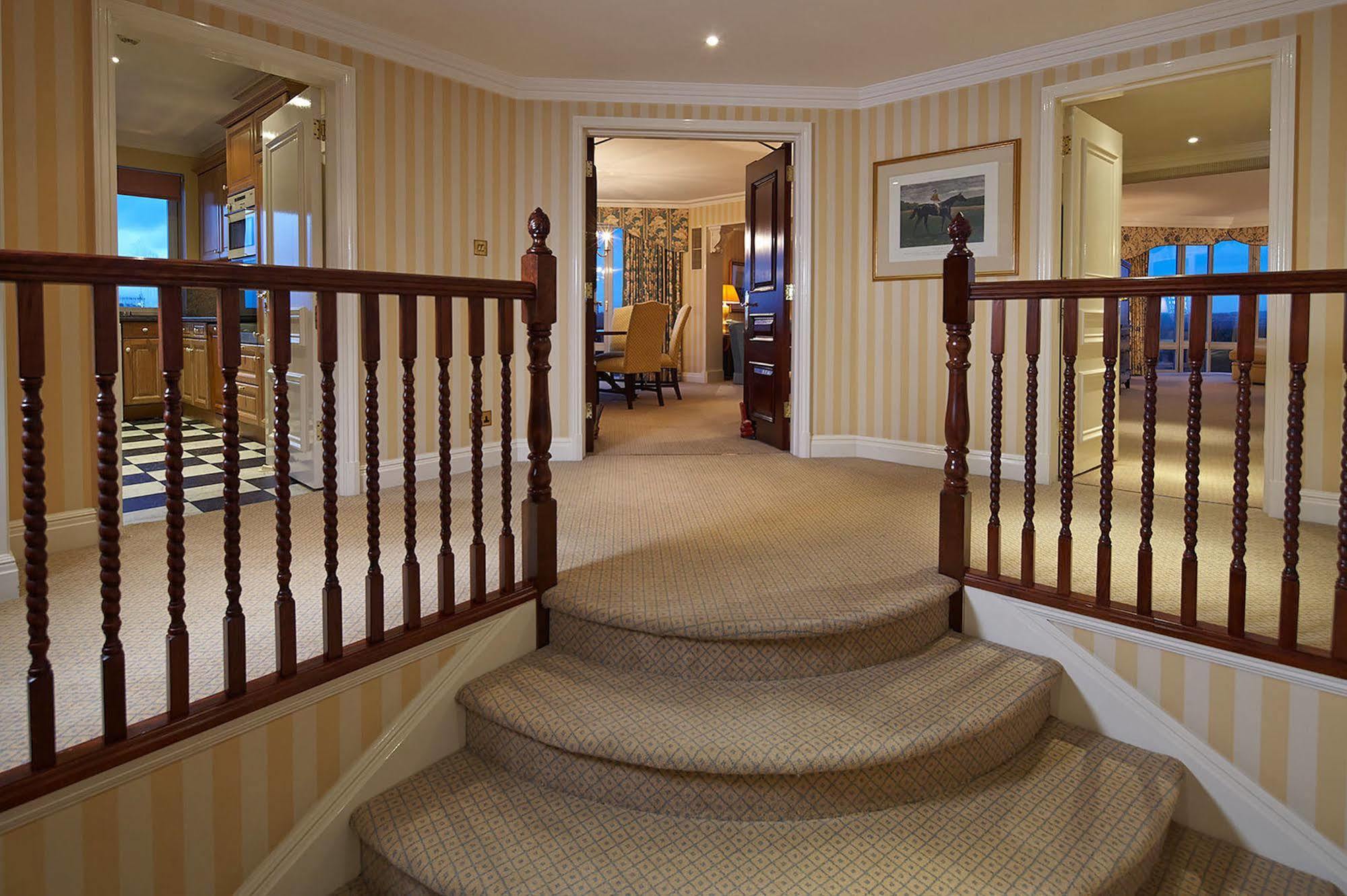 Cheval Thorney Court At Hyde Park Aparthotel 5*
