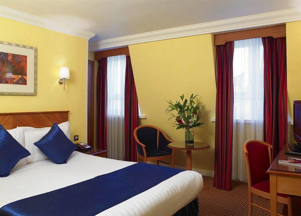 Lancaster Gate 3*