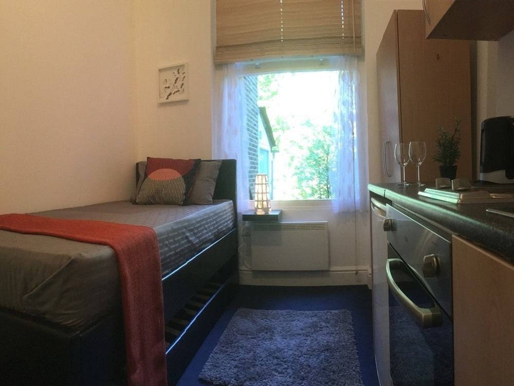 Holland Park Lifestyle Apartment *
