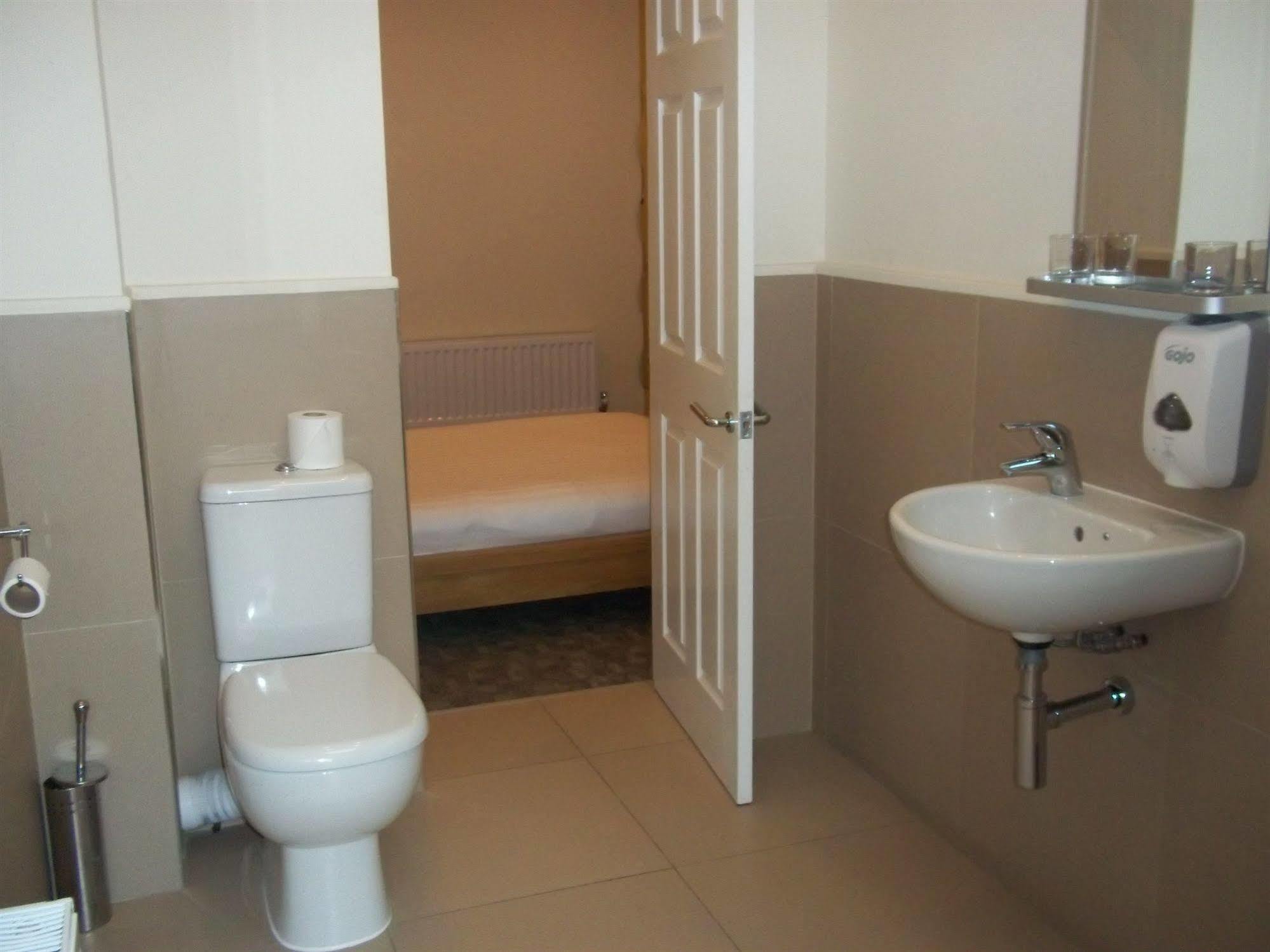 Clapham Gæstehus 4*