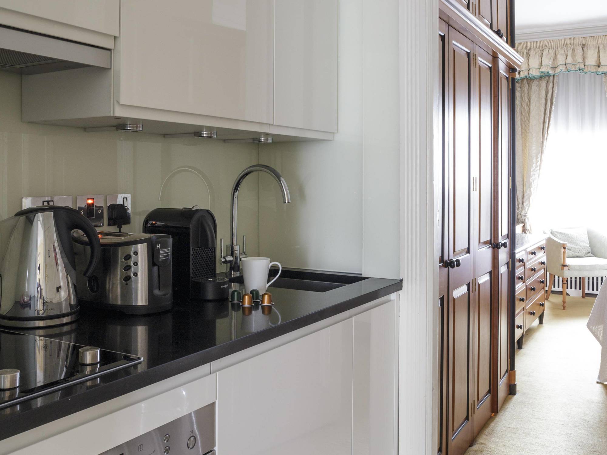 44 Curzon Street By Mansley Aparthotel Londen