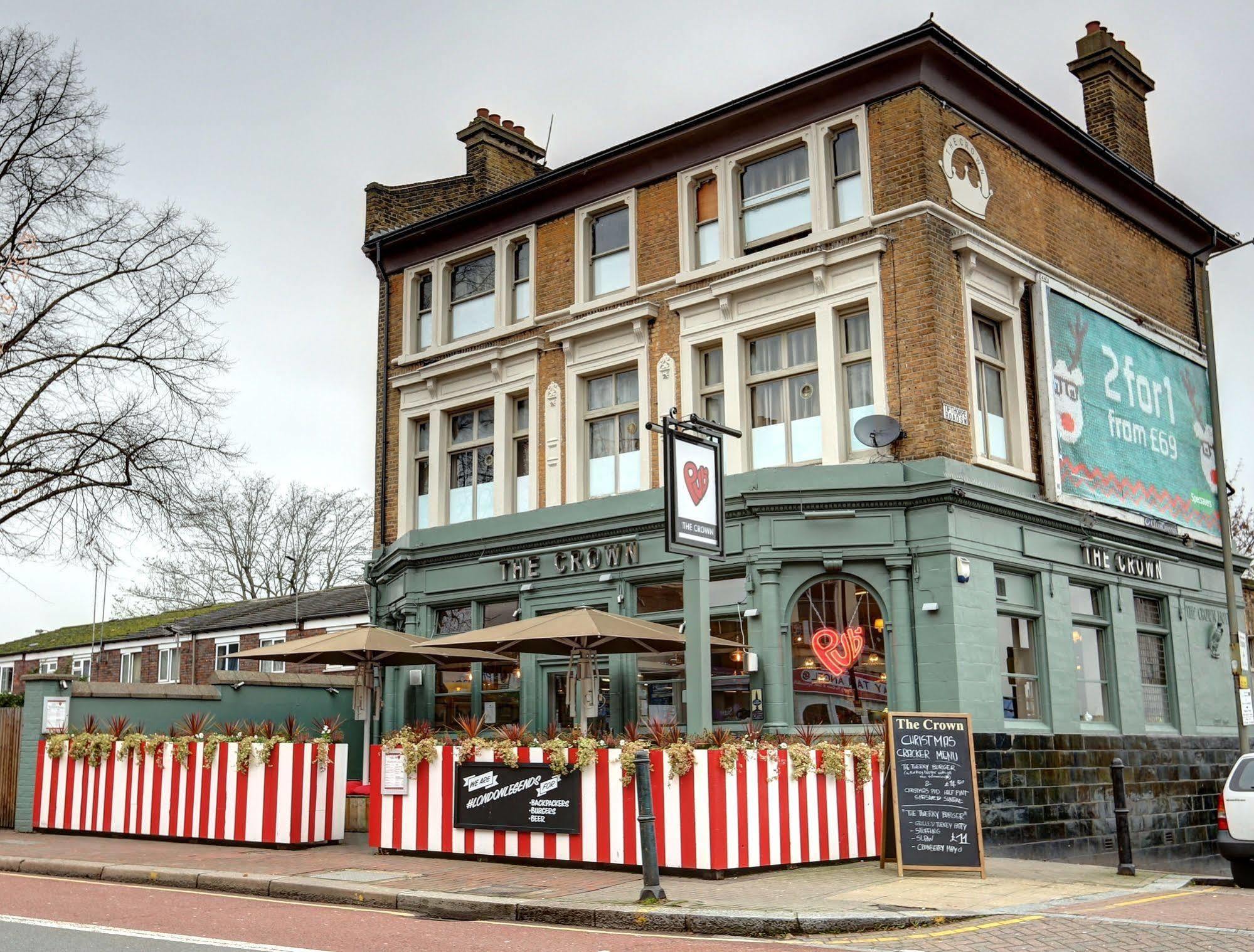 Publove @ The Crown, Battersea London