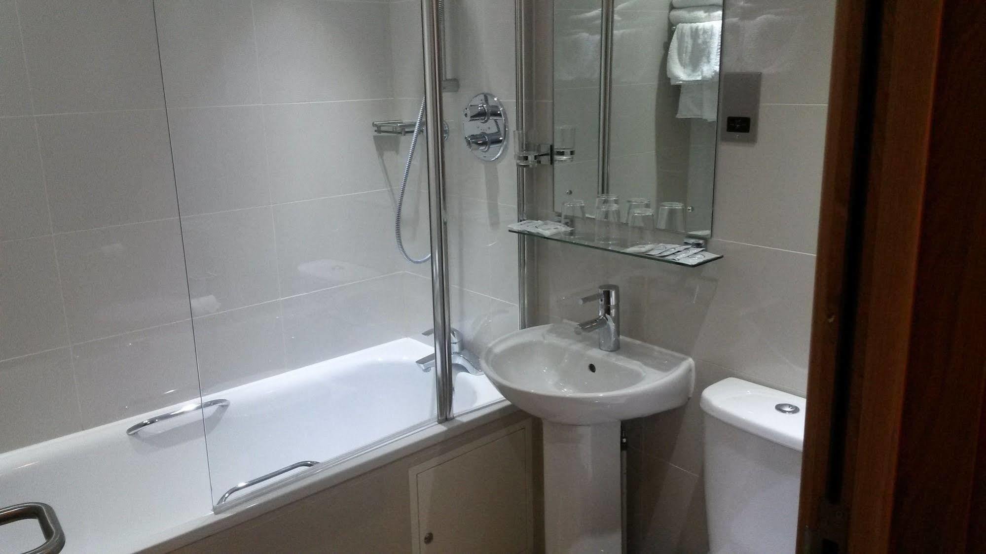 Hotell Regency Parkside 4*