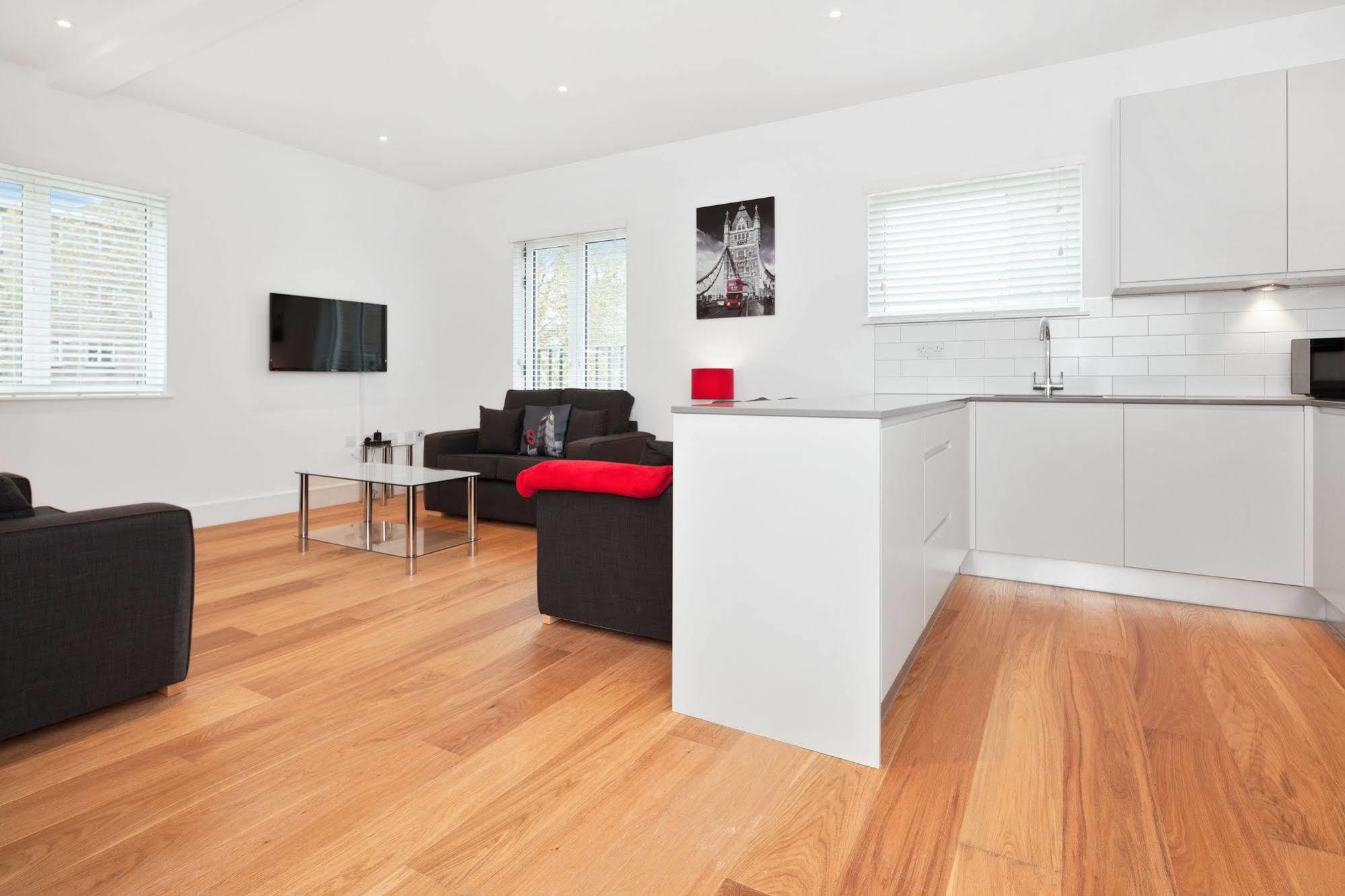 Apartment Access West Kensington London