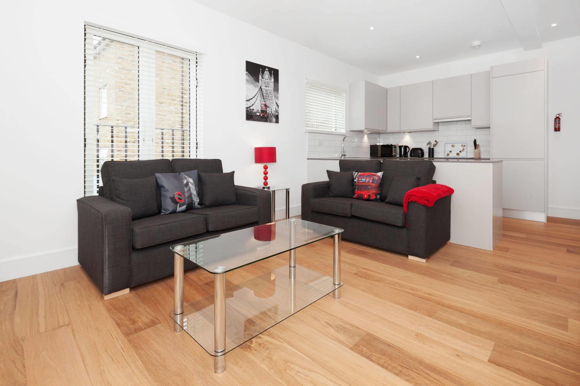 Apartment Access West Kensington *