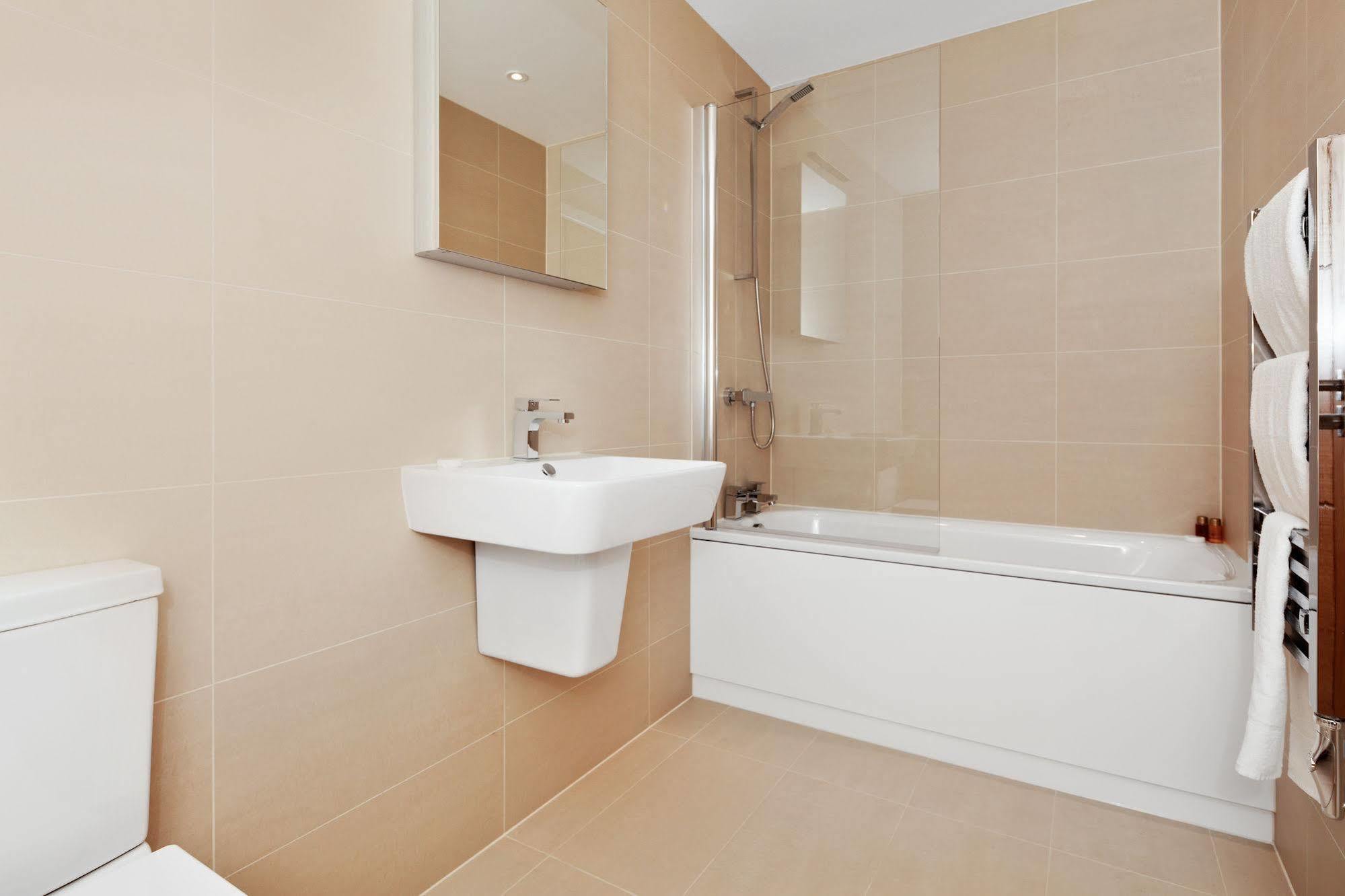 Apartment Access West Kensington London