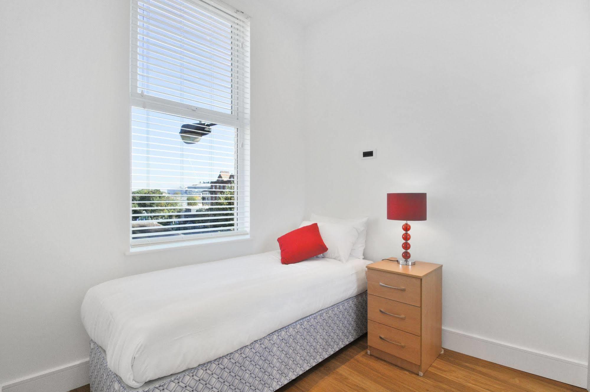 Access West Kensington Apartment