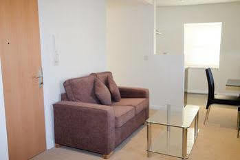 Apartment Access West Kensington *
