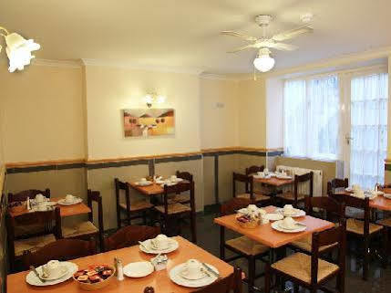 Elmwood Hotell