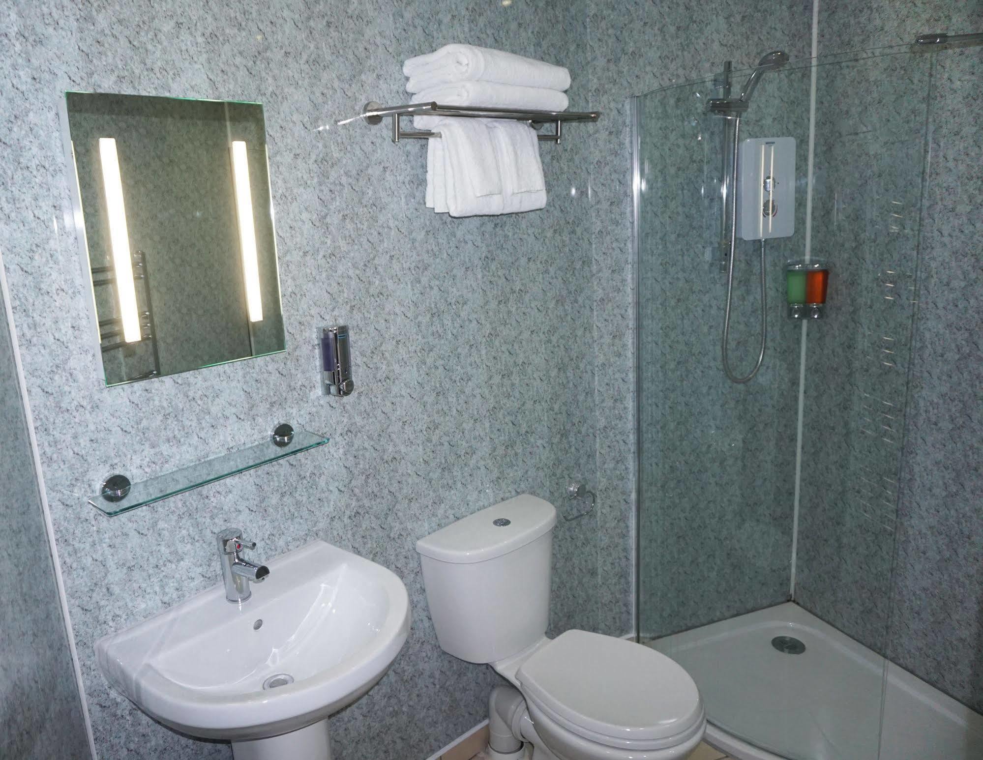 Hotell Bridge 3*
