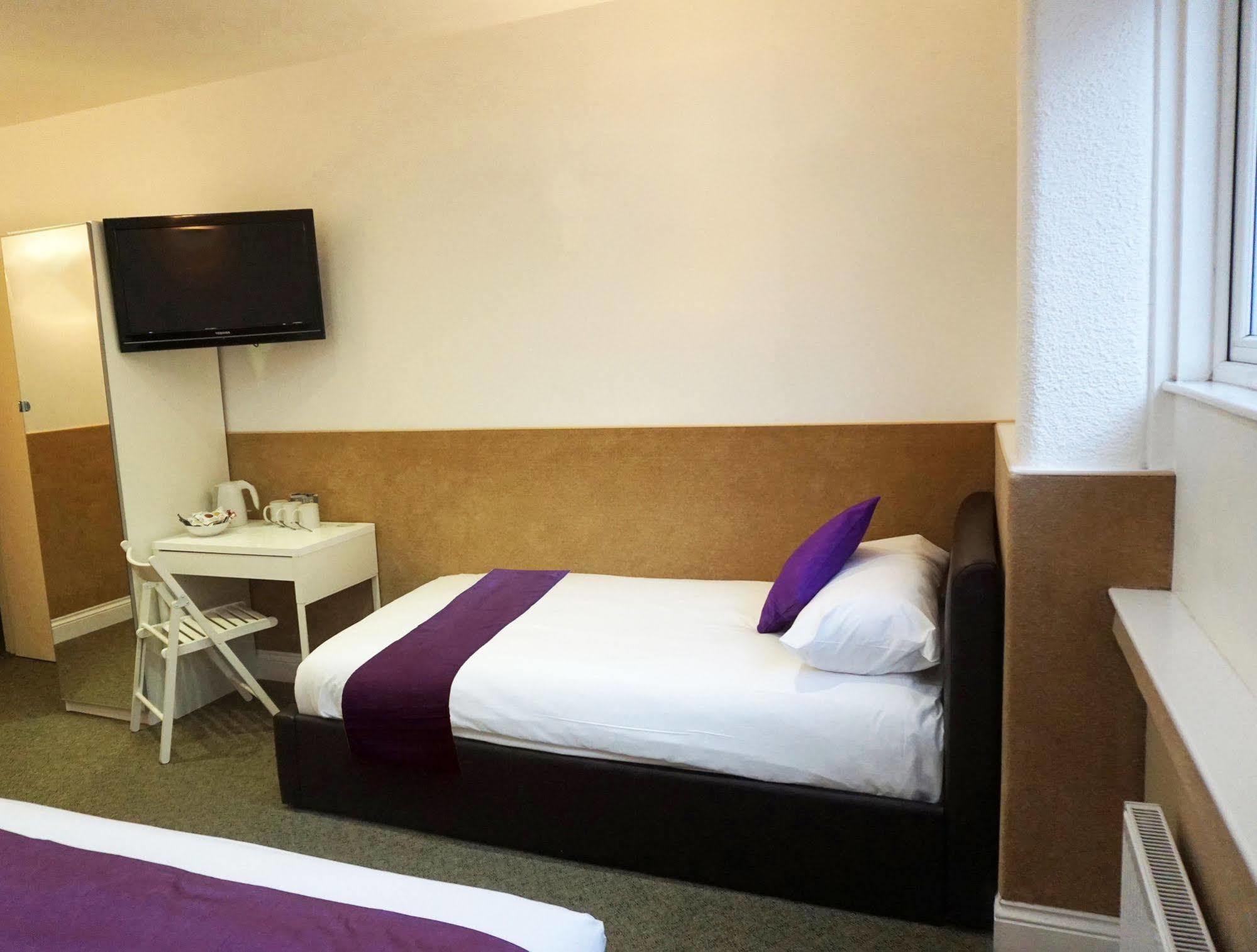 Bridge Hotell 3*