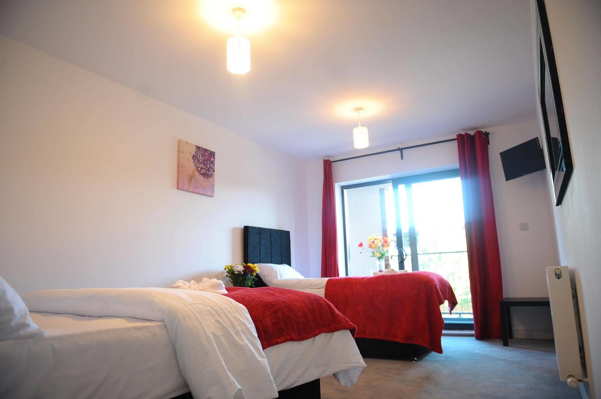 Leilighetshoteller Canary Heights 3*