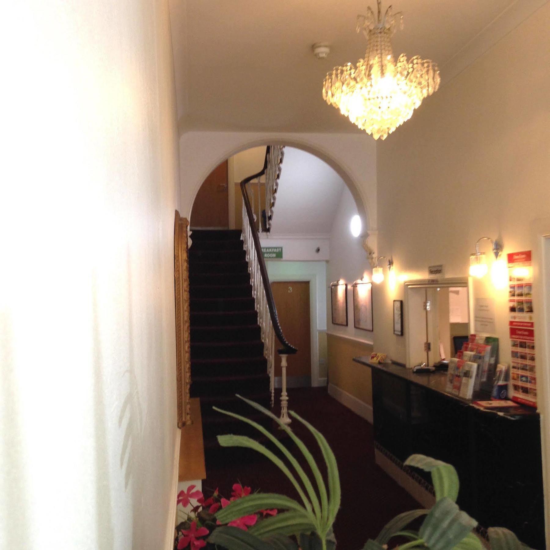 Caring 3* London