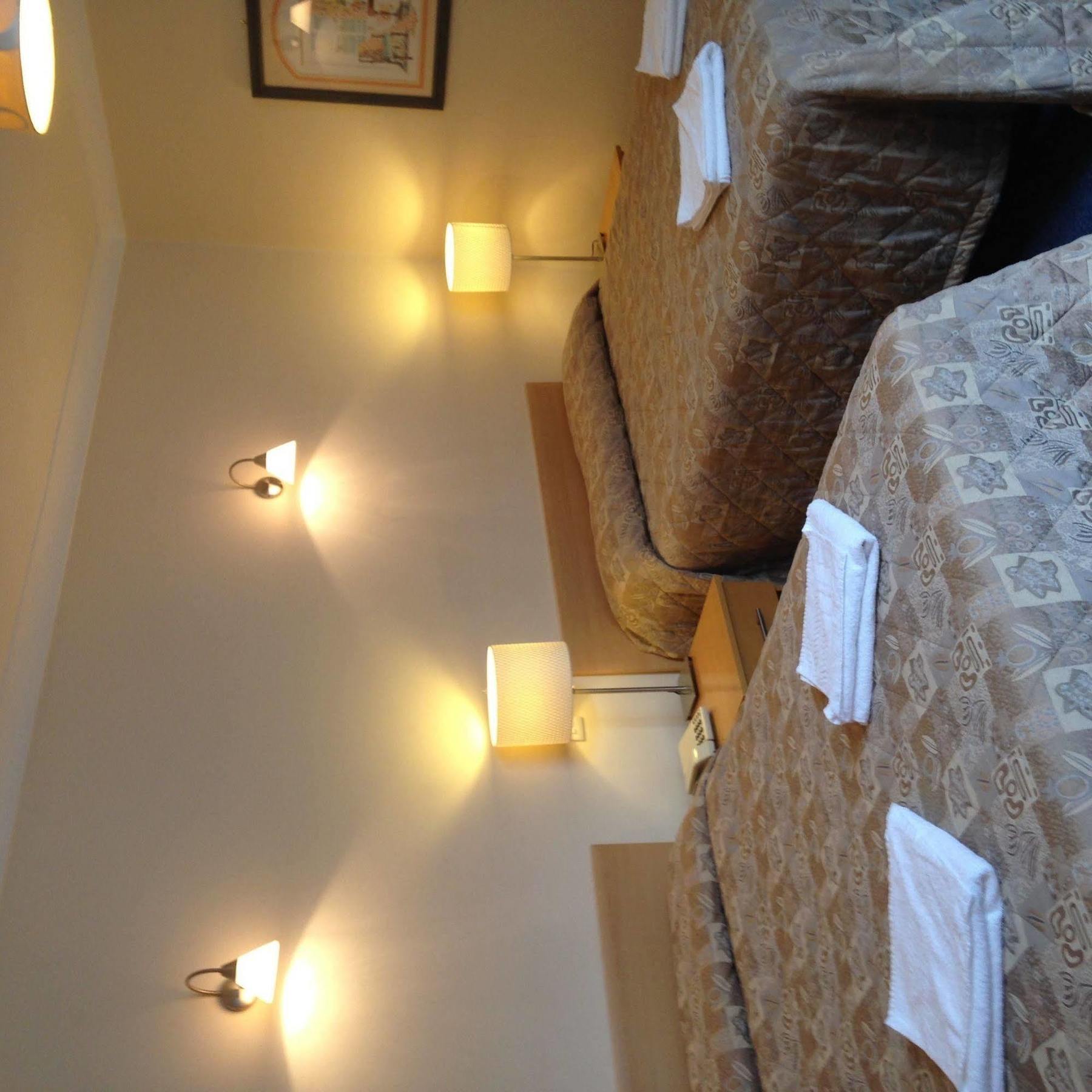 Caring 3* London
