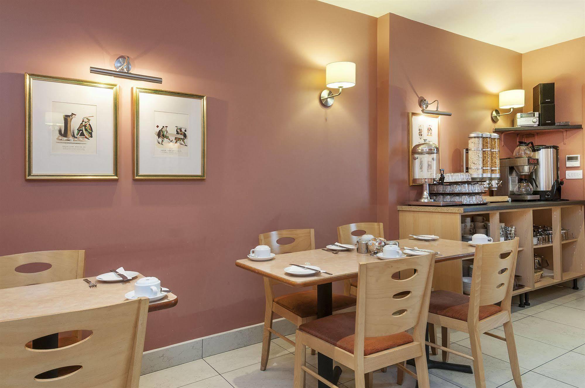 Hotel Trebovir London