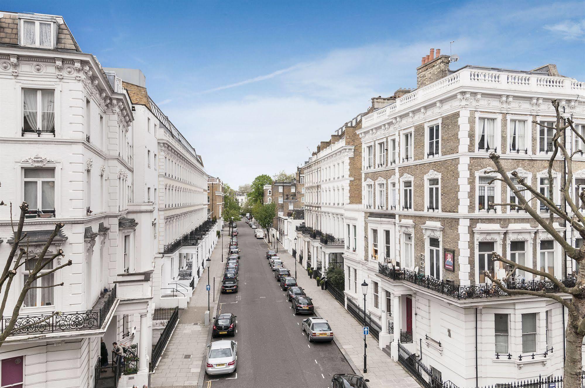 Trebovir 3* London