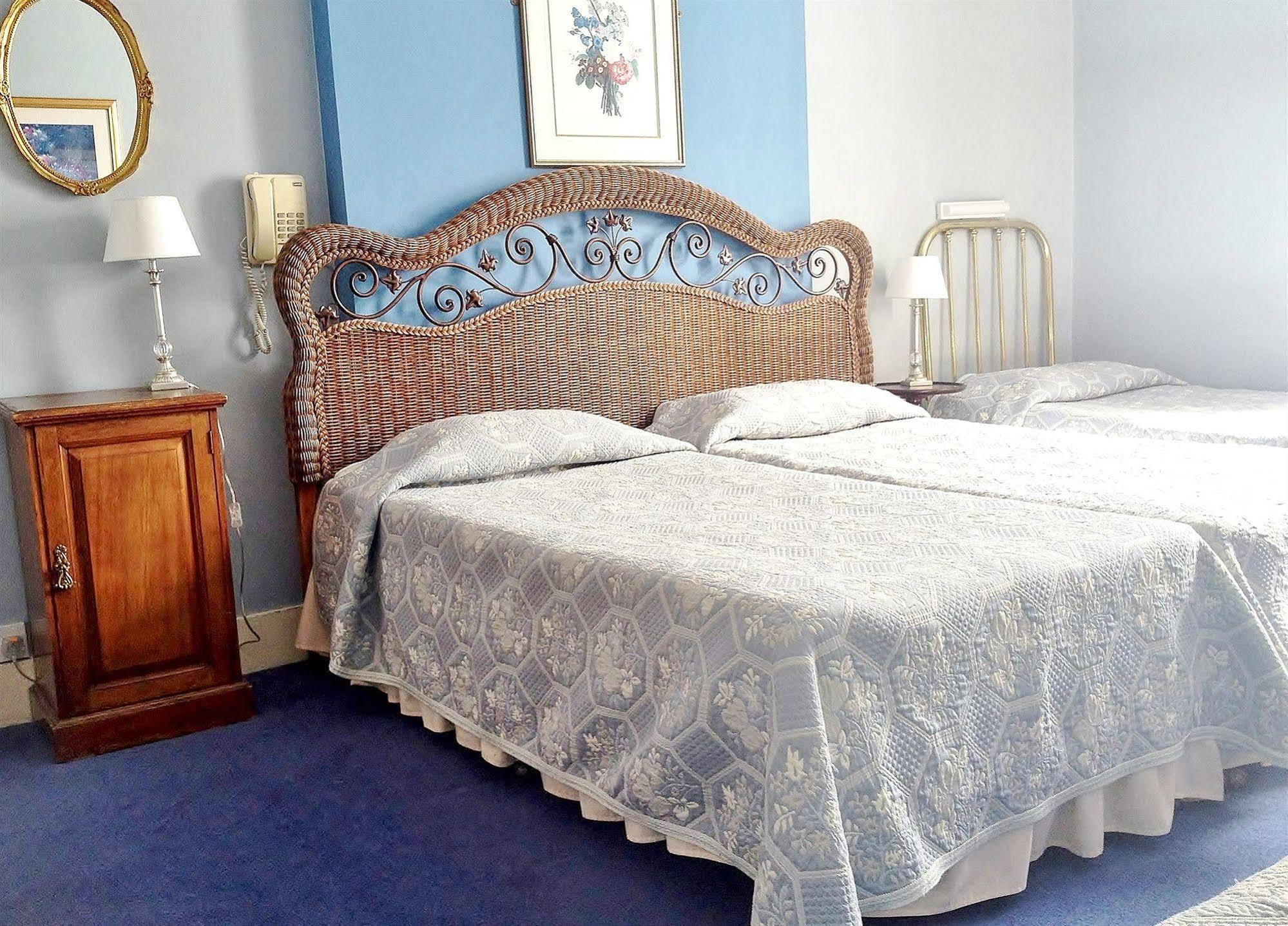 Merlyn Court 2* Londra