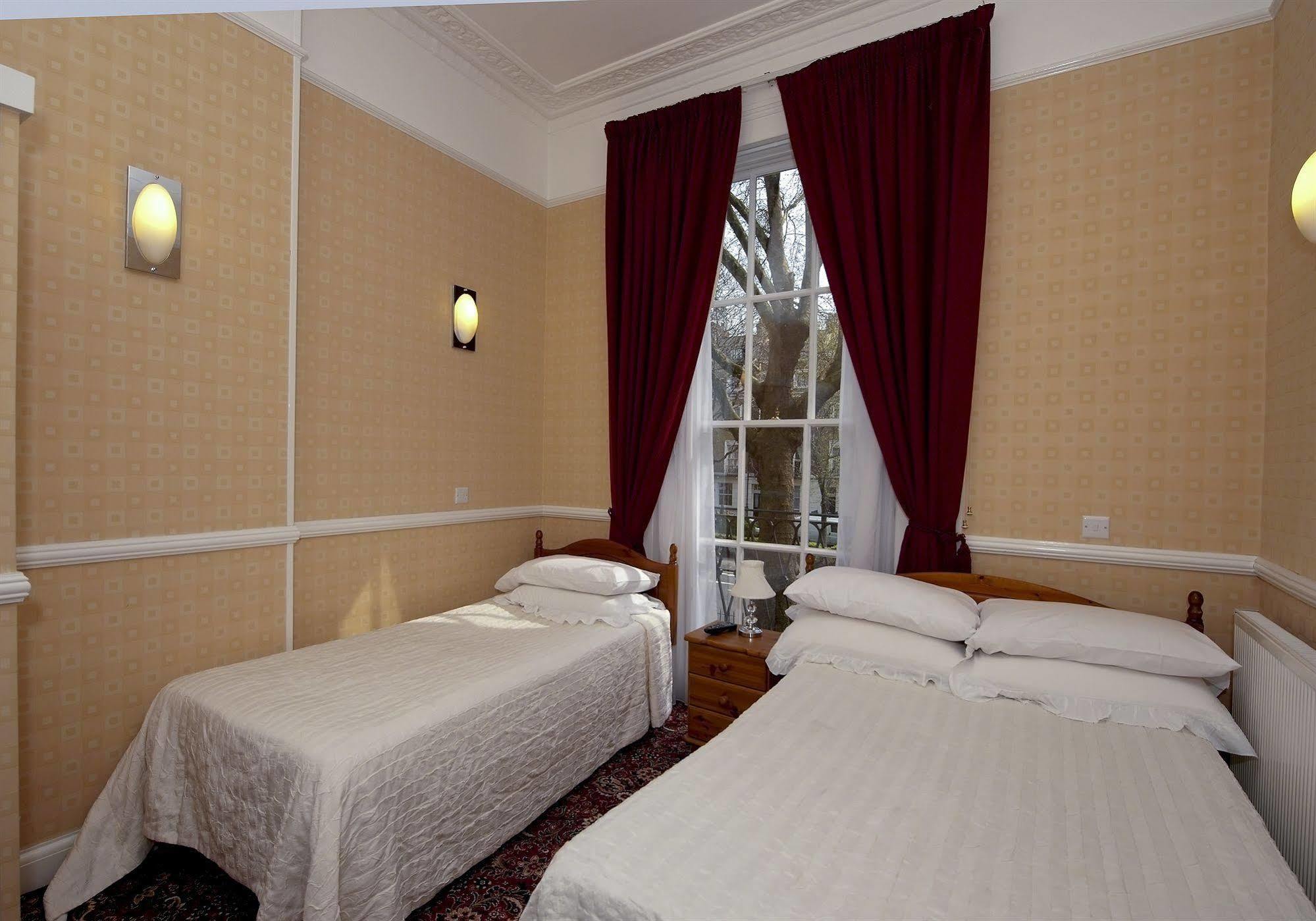 Hotel Balmoral House