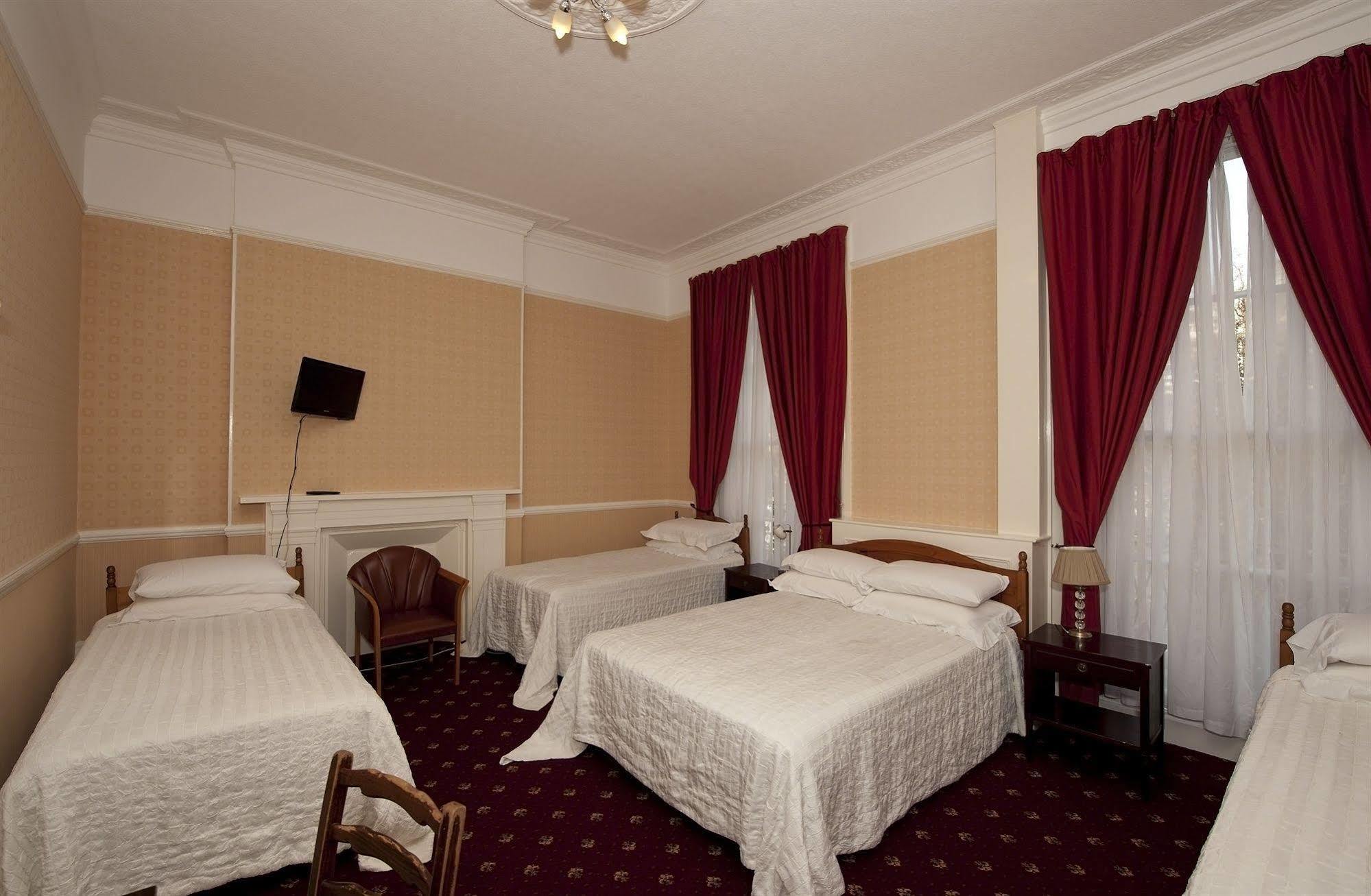 Hotel Balmoral House