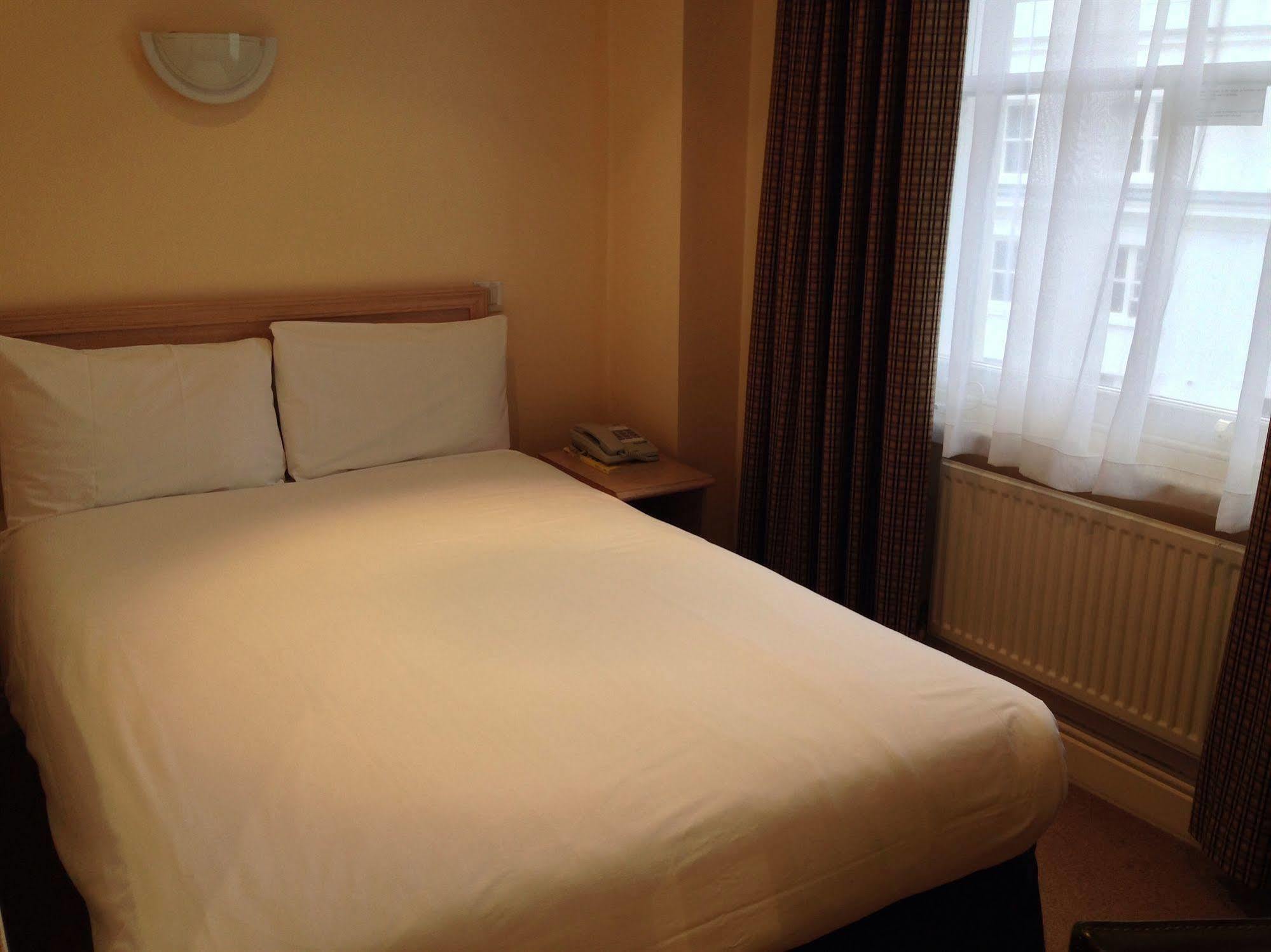 Henry Viii Hotel 4*