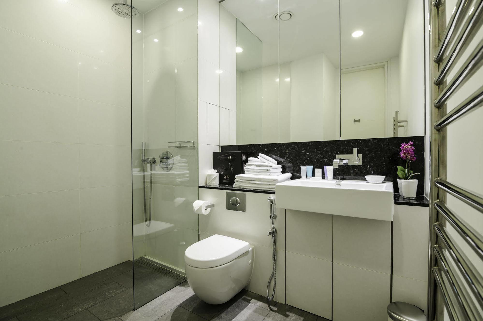 Chic Residency At Marble Arch Apartment *
