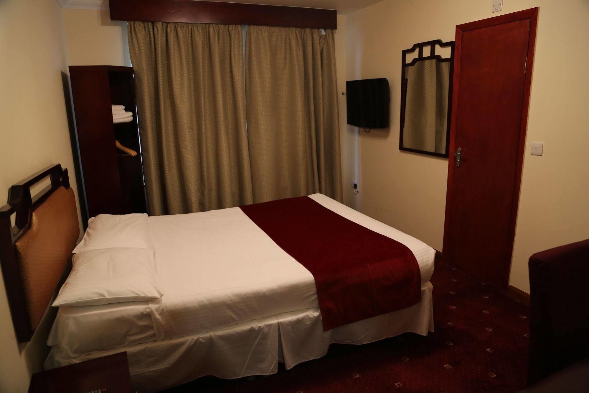 Star Hotel 3*