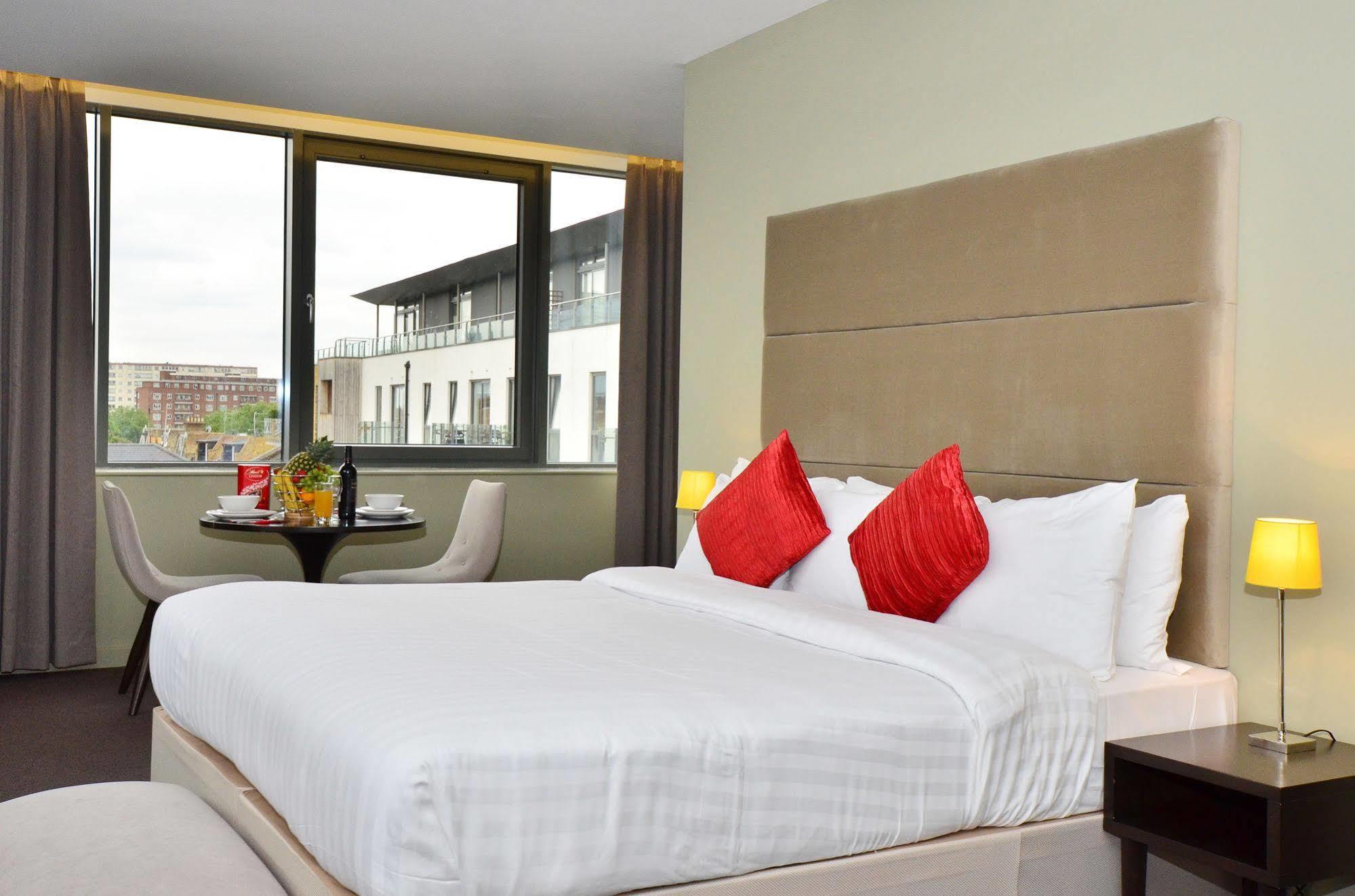 Axiom Park 4* London