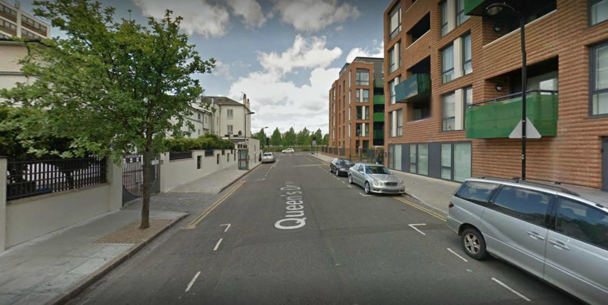 Queens Drive At Finsbury Park 3*