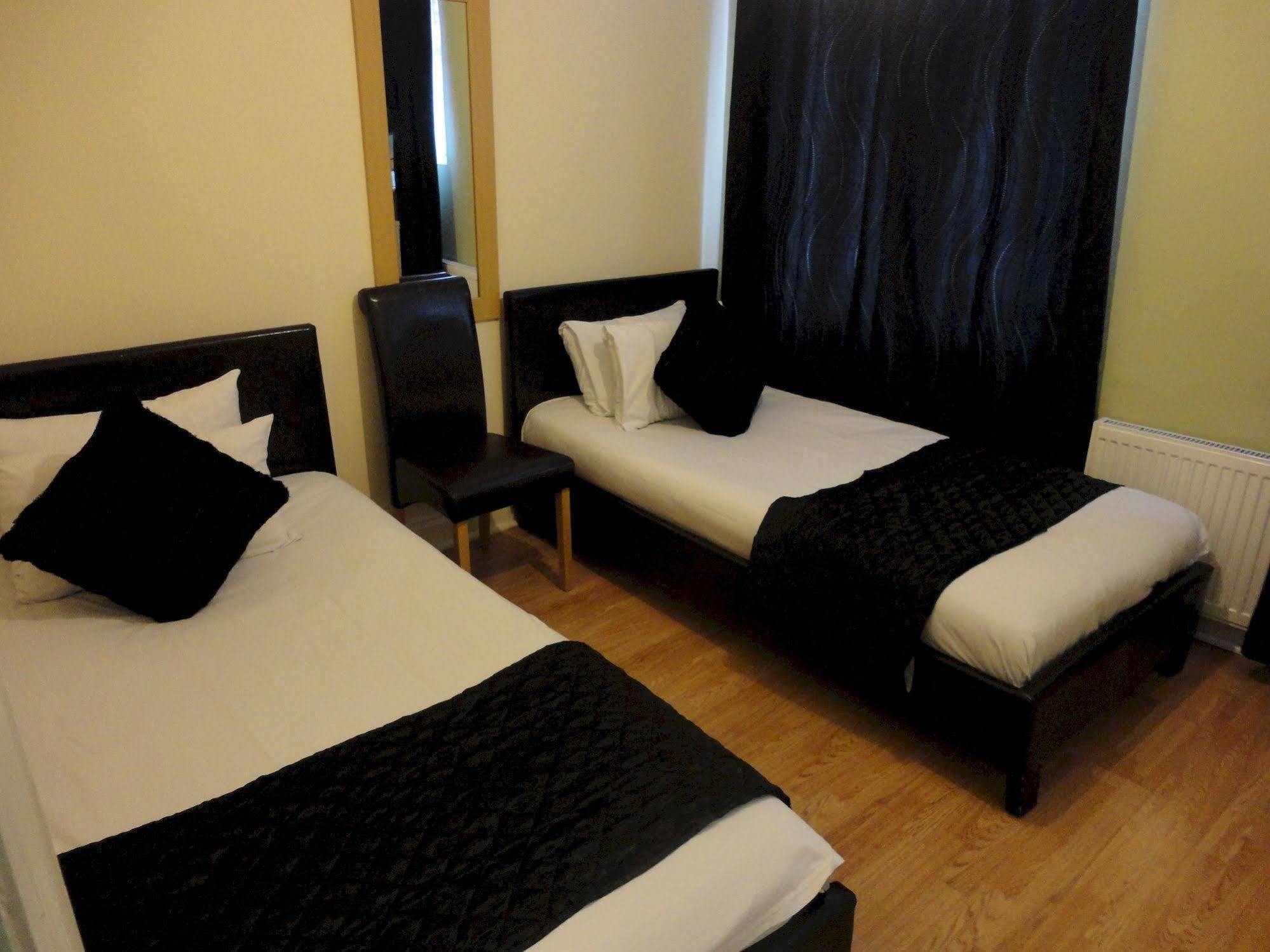 View - Road Market Hotel 2*