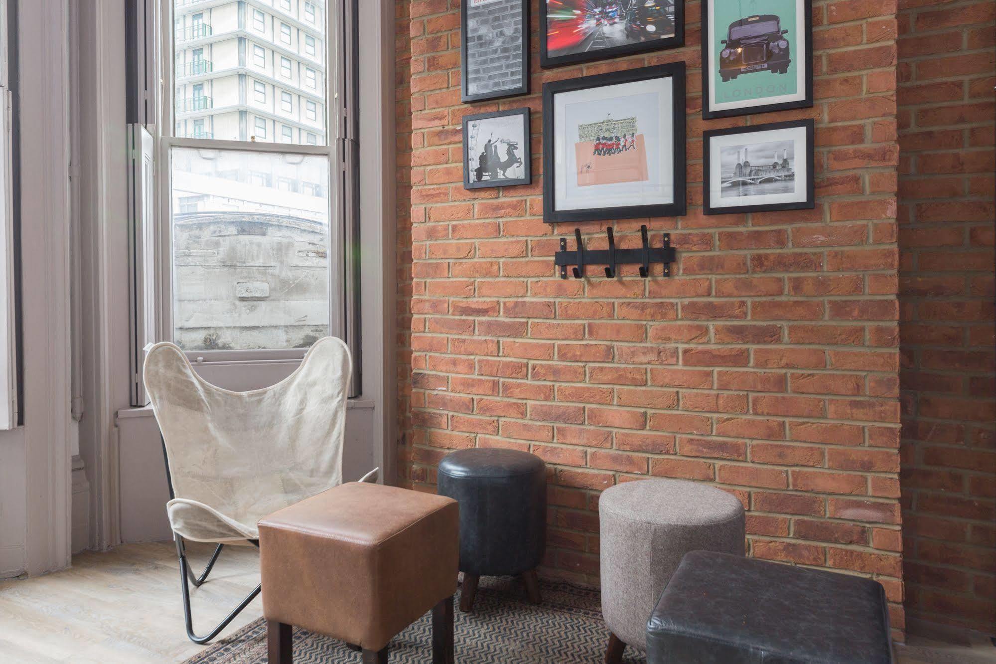 Publove @ The Man, Paddington Hostel