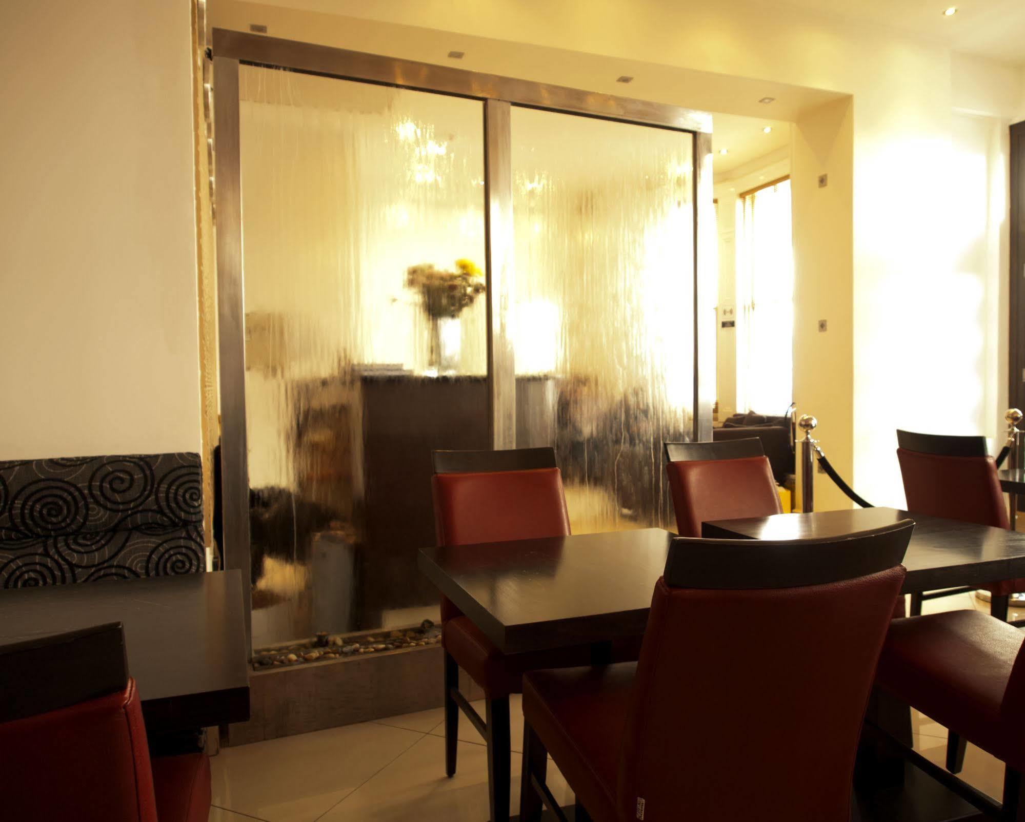 Cromwell Hotell 3*