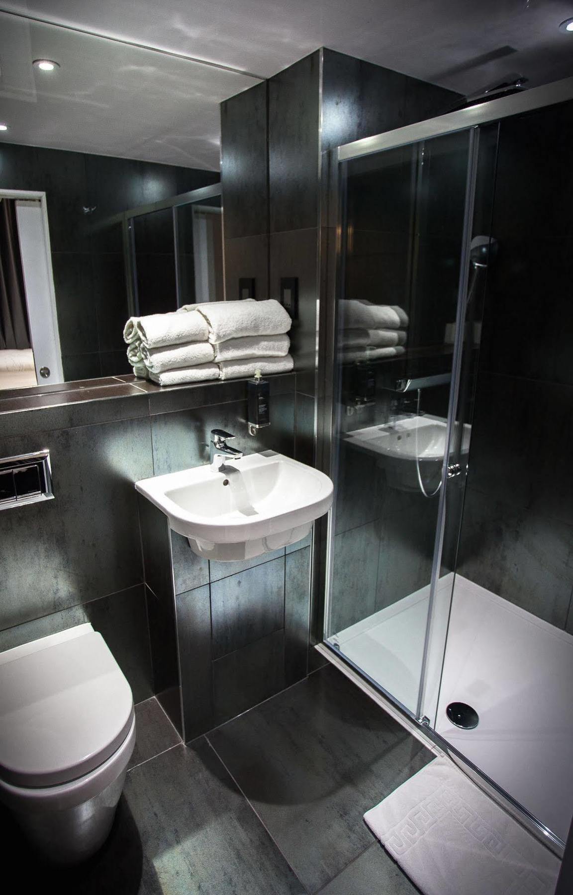 The W14 Kensington Hotel 4*