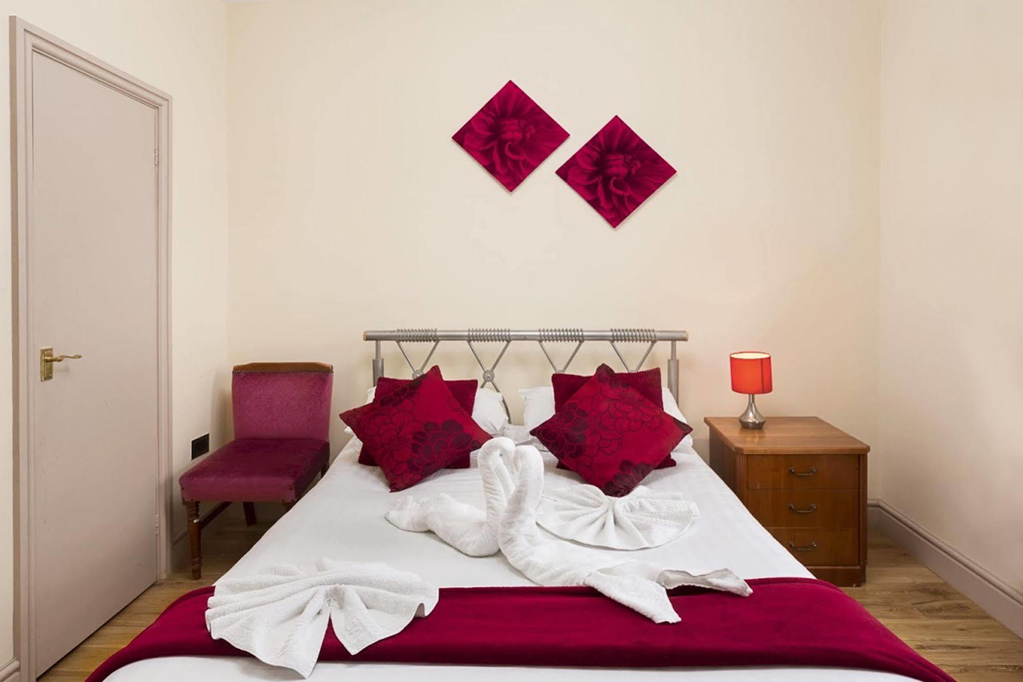 Hotell Sonder The Voyage 4*