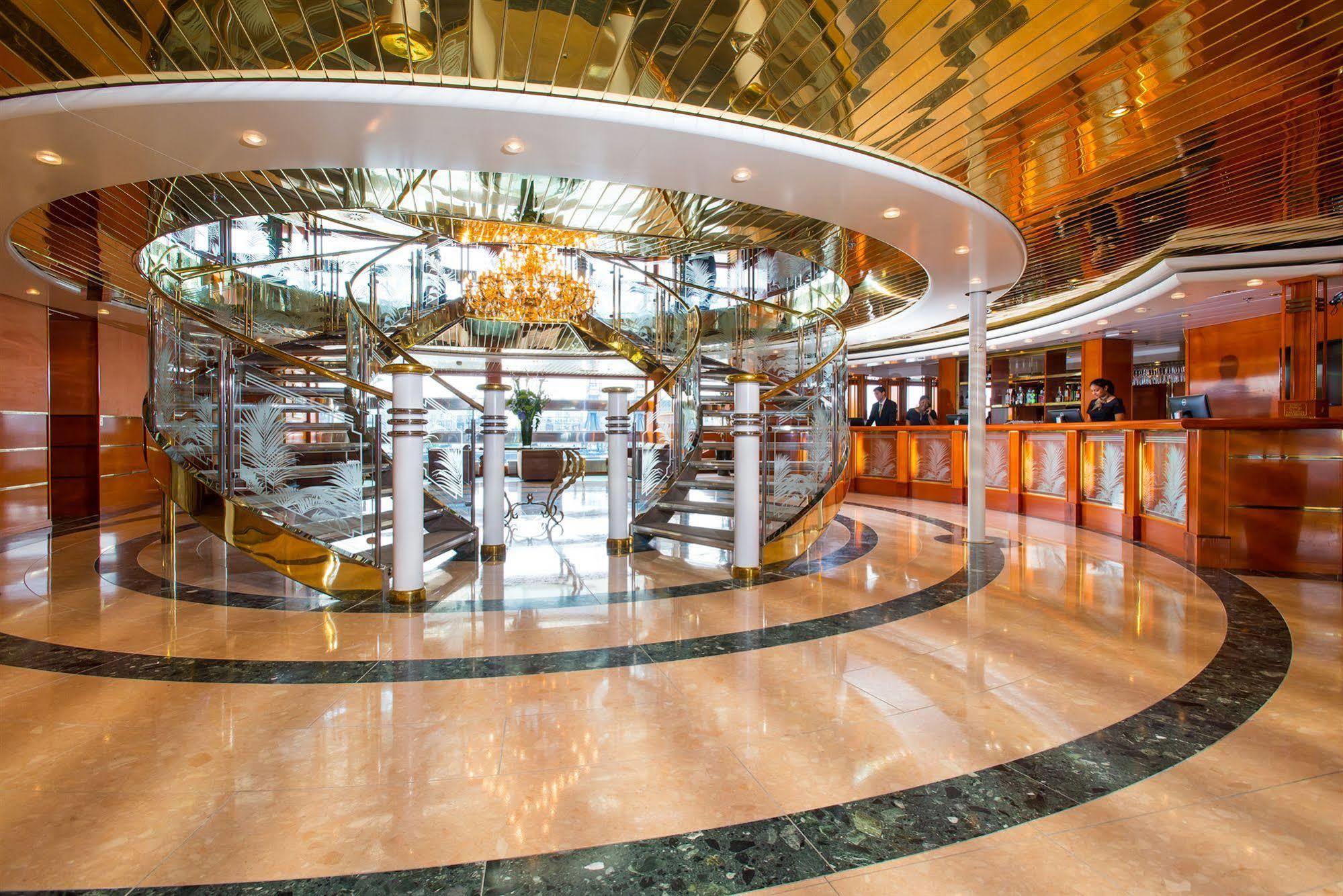 Hotell Sunborn Yacht