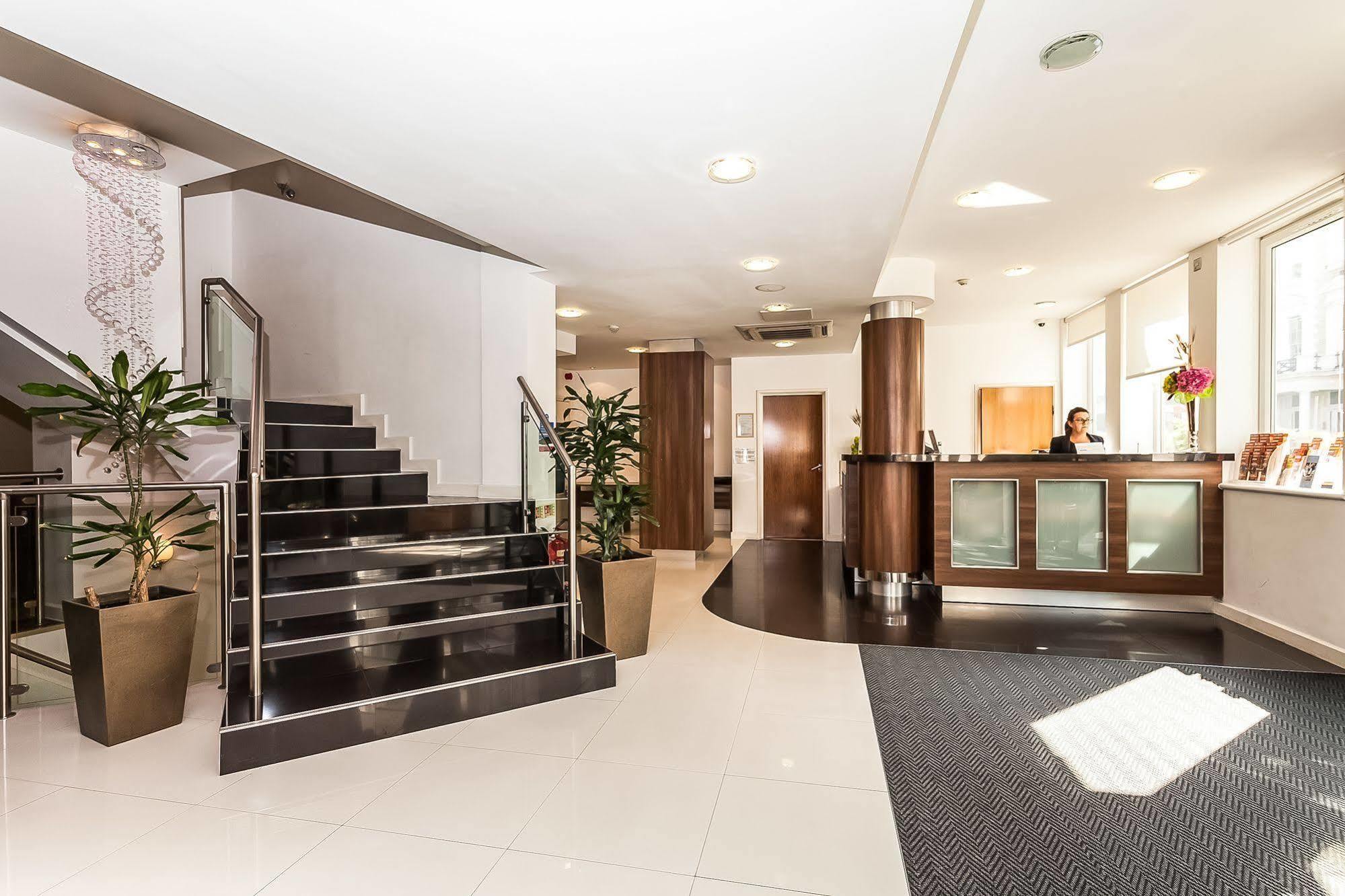 Hotell Ambassadors 3*