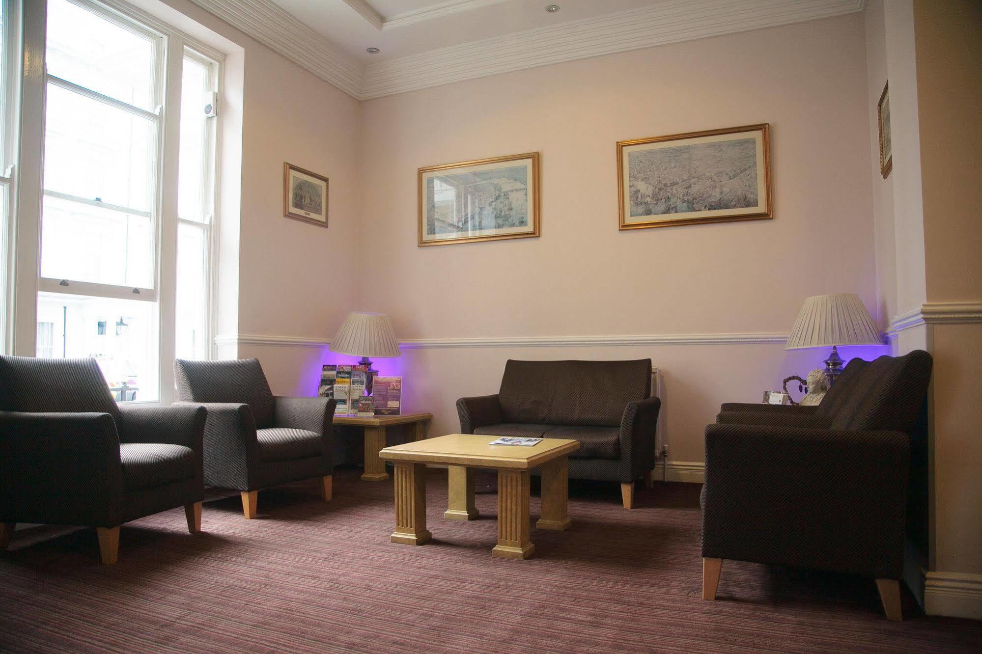 Hotel Victoria 3*
