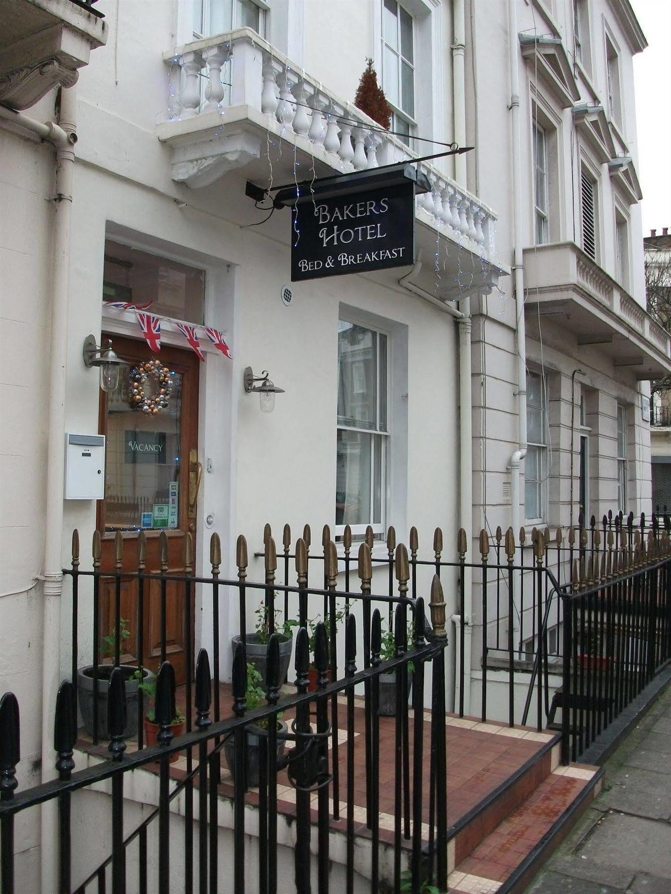 Oyo Bakers Hotel London Victoria London