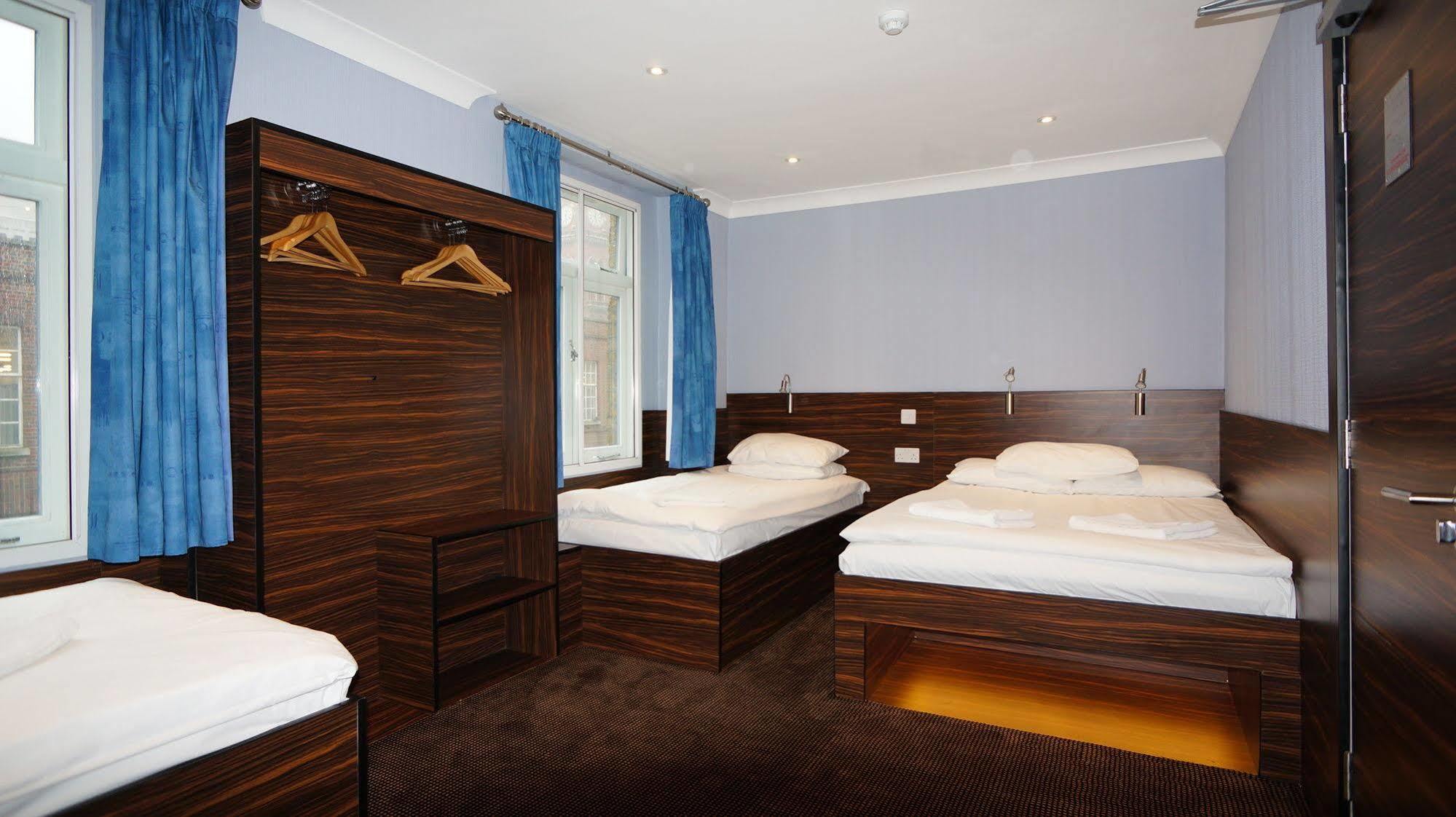 Crestfield Hotell 2*