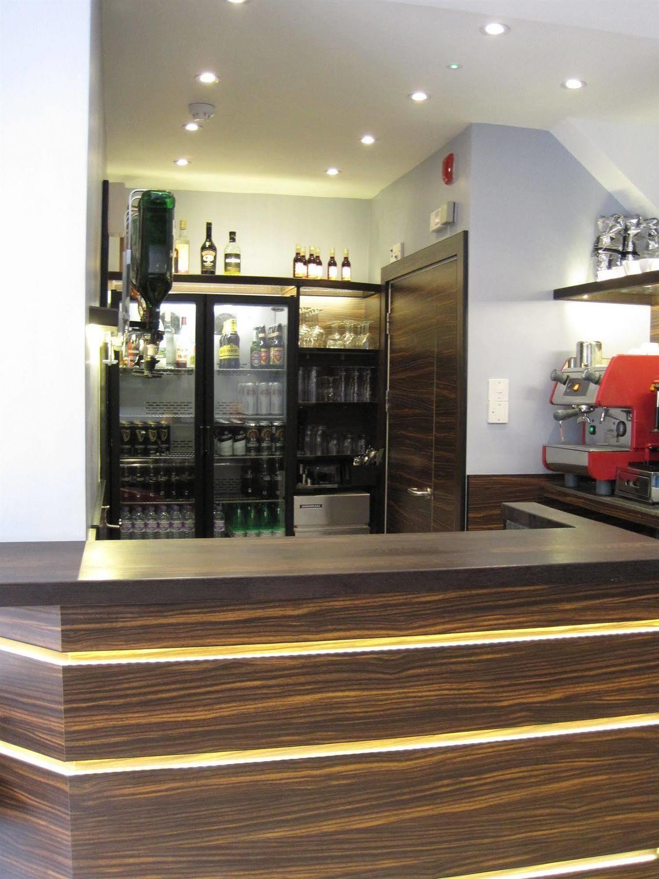 Hotell Crestfield 2*