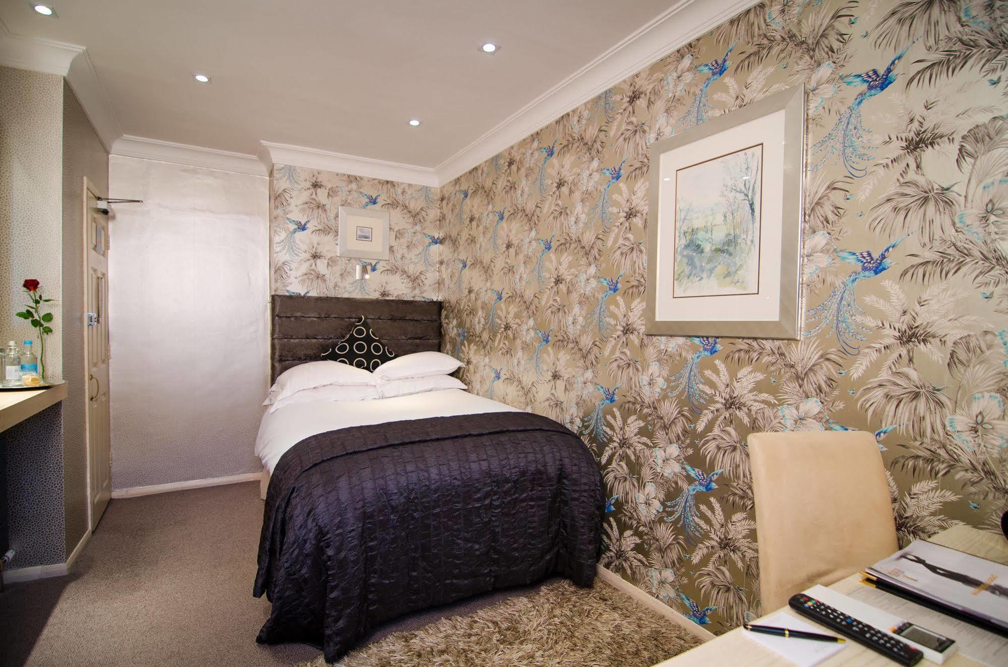 The Beaufort Hotel London