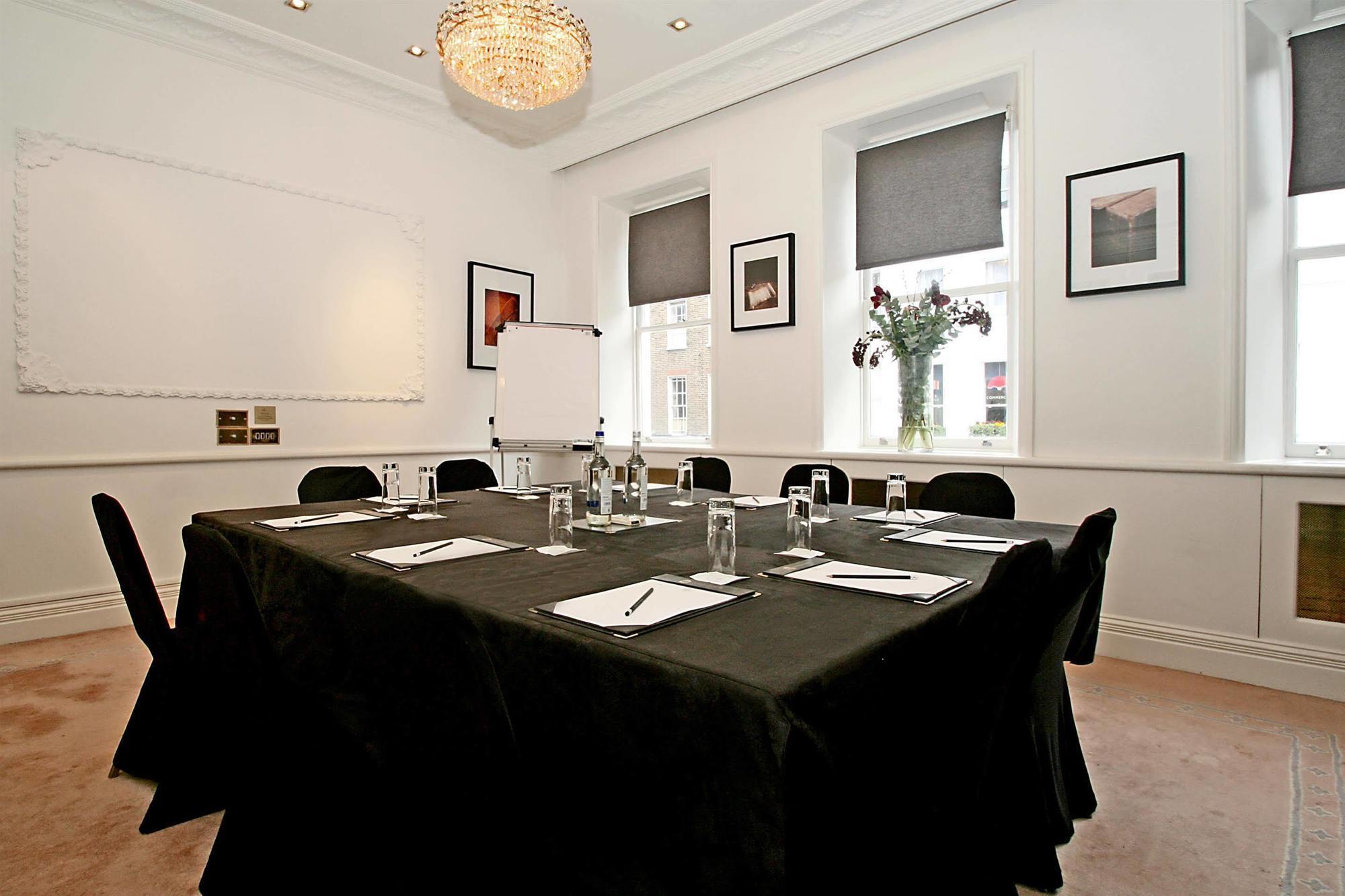 The Rathbone Hotel, Fitzrovia 4* London