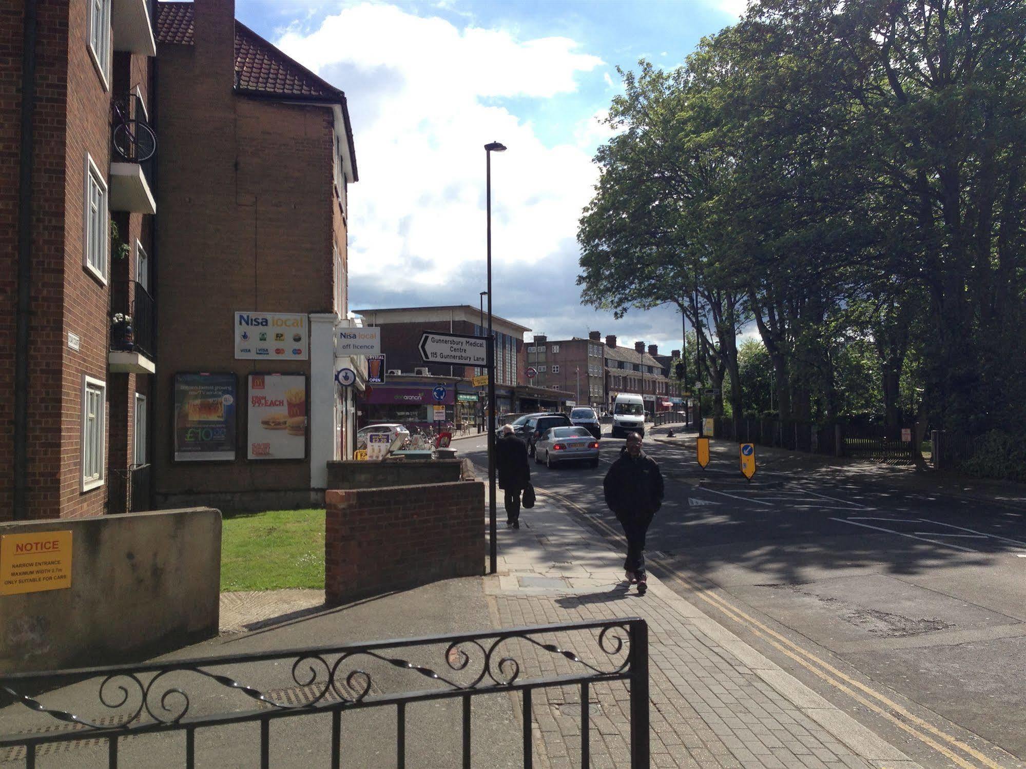 Acton Town 2* London